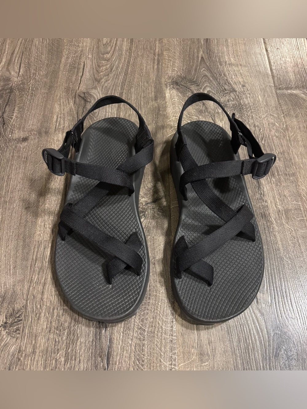 Chaco Sandals Mens Size US 11 Strappy Outdoor Sandal Gently Used Great Condition